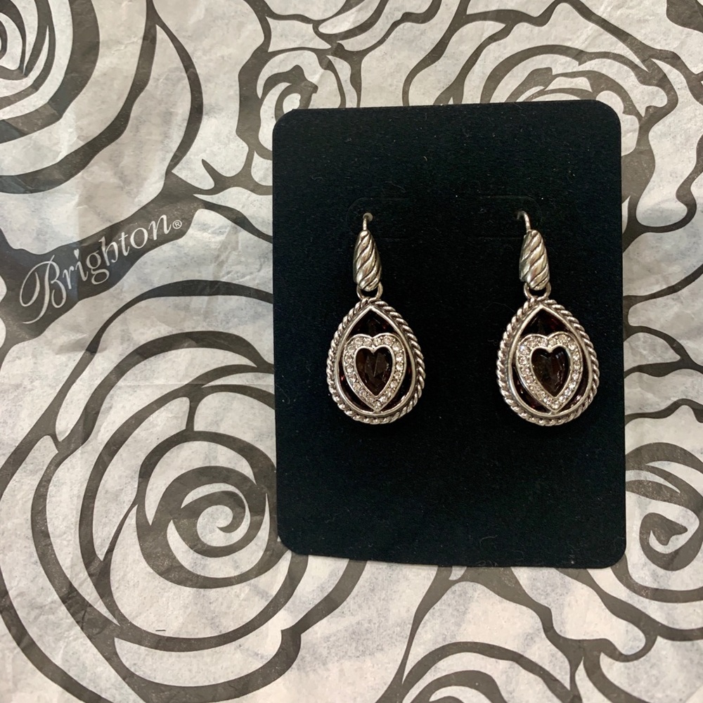 Beautiful Brighton Pink Crystal & hearts earrings